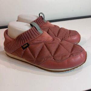 Teva Re Ember Moc Womens Coral Color Quilted Casual Shoes US 9